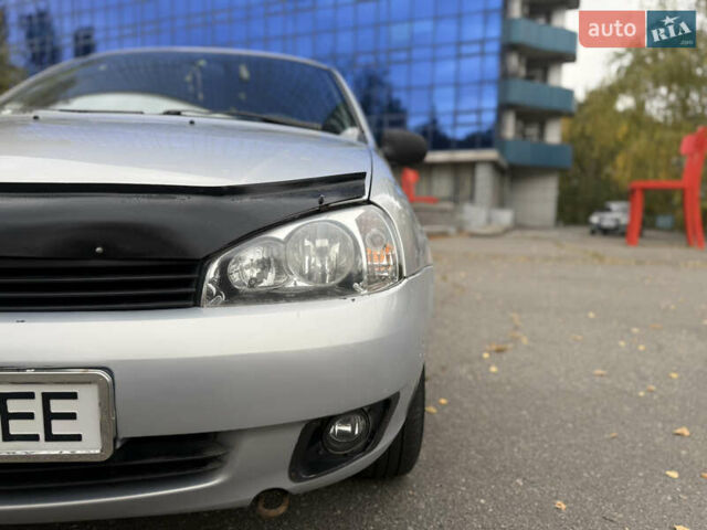 Серый ВАЗ Калина, объемом двигателя 1.6 л и пробегом 141 тыс. км за 2499 $, фото 1 на Automoto.ua