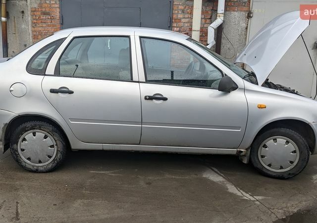 Сірий ВАЗ Калина, об'ємом двигуна 1.6 л та пробігом 153 тис. км за 1586 $, фото 1 на Automoto.ua