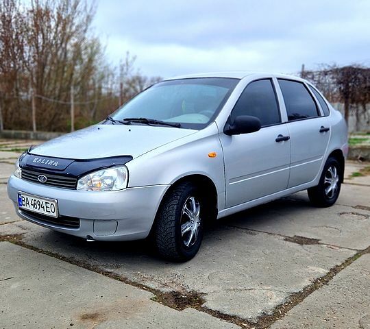 Серый ВАЗ Kalina, объемом двигателя 1.6 л и пробегом 123 тыс. км за 2750 $, фото 1 на Automoto.ua