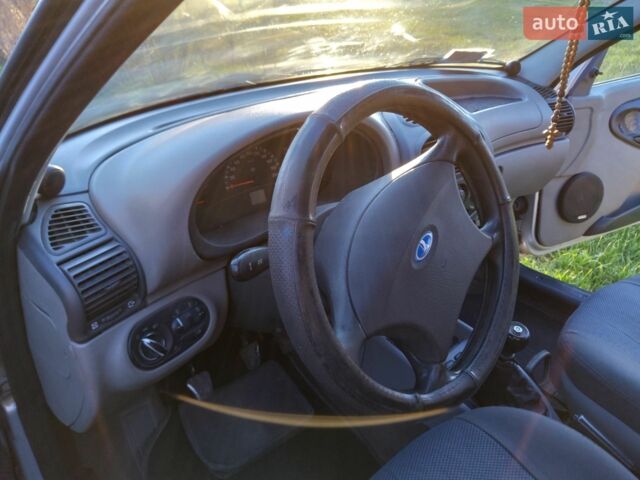 Сірий ВАЗ Калина, об'ємом двигуна 1.6 л та пробігом 225 тис. км за 2452 $, фото 1 на Automoto.ua