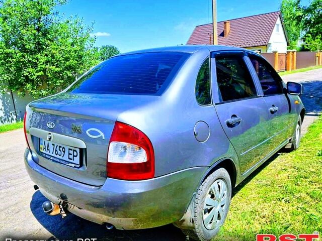Серый ВАЗ Kalina, объемом двигателя 1.6 л и пробегом 132 тыс. км за 1670 $, фото 1 на Automoto.ua