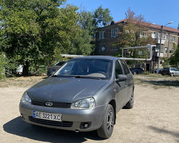 Серый ВАЗ Калина, объемом двигателя 1.6 л и пробегом 204 тыс. км за 1650 $, фото 1 на Automoto.ua