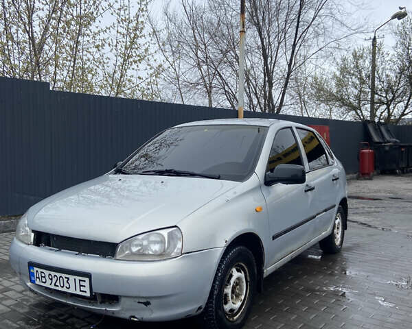 Серый ВАЗ Калина, объемом двигателя 1.6 л и пробегом 130 тыс. км за 1000 $, фото 1 на Automoto.ua