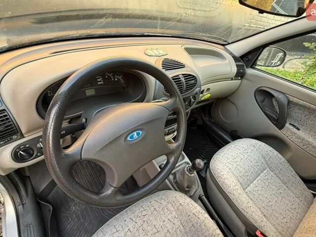Сірий ВАЗ Калина, об'ємом двигуна 1.6 л та пробігом 42 тис. км за 2300 $, фото 1 на Automoto.ua