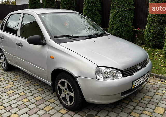 Сірий ВАЗ Калина, об'ємом двигуна 1.4 л та пробігом 78 тис. км за 3200 $, фото 1 на Automoto.ua