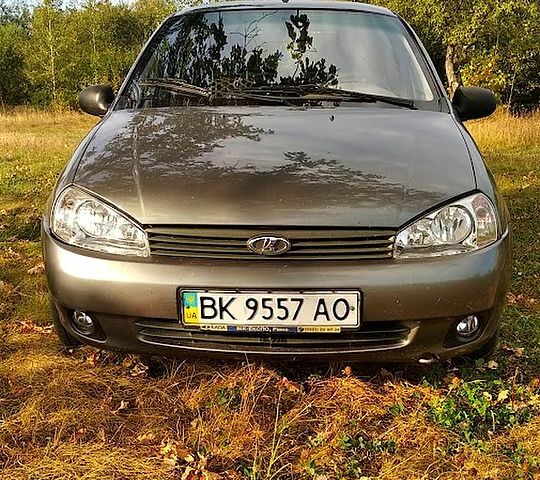 Серый ВАЗ Kalina, объемом двигателя 1.6 л и пробегом 172 тыс. км за 2150 $, фото 1 на Automoto.ua