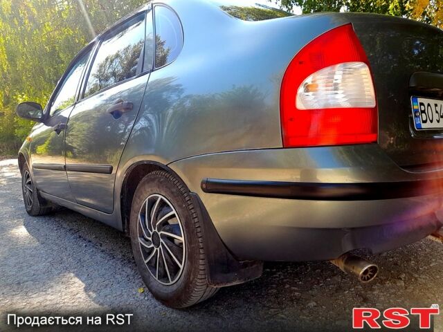 Сірий ВАЗ Kalina, об'ємом двигуна 1.6 л та пробігом 90 тис. км за 1900 $, фото 1 на Automoto.ua