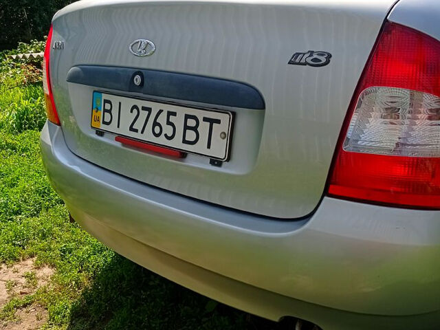 Сірий ВАЗ Kalina, об'ємом двигуна 1.4 л та пробігом 175 тис. км за 3200 $, фото 1 на Automoto.ua