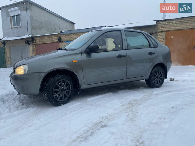 Серый ВАЗ Калина, объемом двигателя 1.4 л и пробегом 185 тыс. км за 2300 $, фото 1 на Automoto.ua