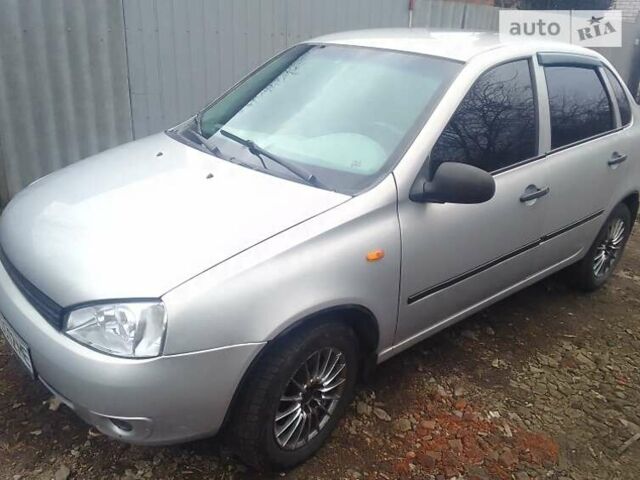 Серый ВАЗ Калина, объемом двигателя 1.6 л и пробегом 175 тыс. км за 2400 $, фото 1 на Automoto.ua