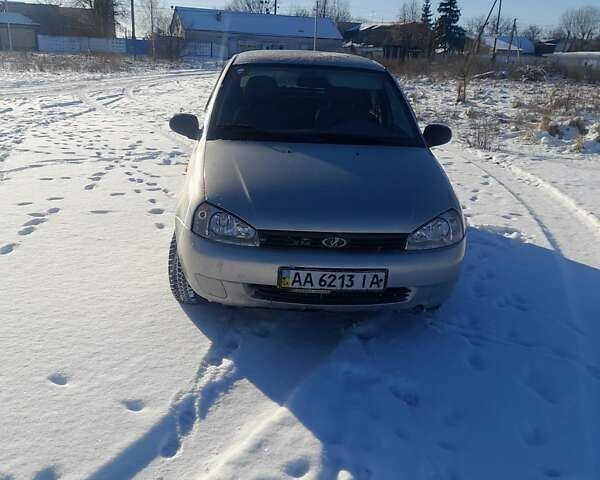 Серый ВАЗ Калина, объемом двигателя 1.39 л и пробегом 160 тыс. км за 2000 $, фото 1 на Automoto.ua