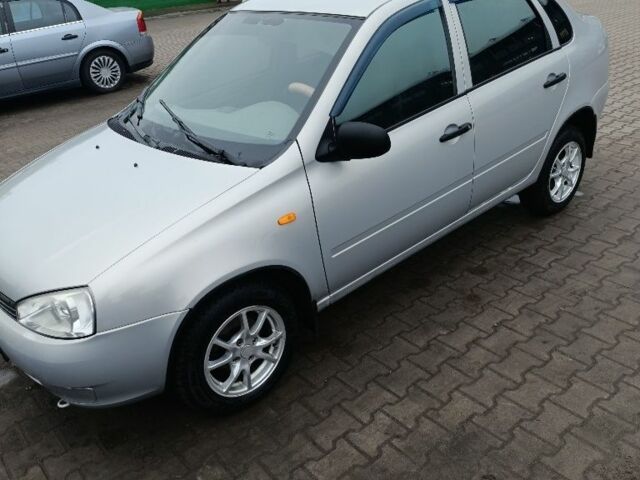 Серый ВАЗ Калина, объемом двигателя 1.6 л и пробегом 248 тыс. км за 2300 $, фото 1 на Automoto.ua