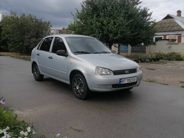 Серый ВАЗ Калина, объемом двигателя 1.6 л и пробегом 104 тыс. км за 3700 $, фото 1 на Automoto.ua