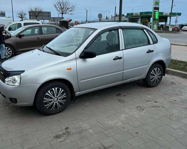 Сірий ВАЗ Калина, об'ємом двигуна 1.6 л та пробігом 69 тис. км за 2900 $, фото 1 на Automoto.ua