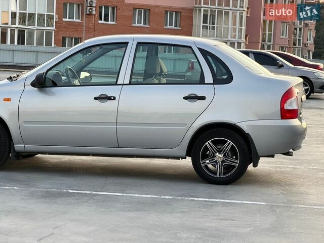Серый ВАЗ Калина, объемом двигателя 1.6 л и пробегом 28 тыс. км за 3500 $, фото 1 на Automoto.ua