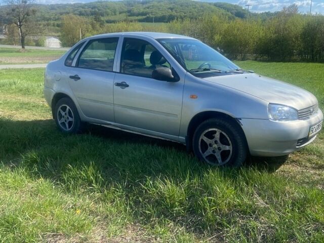 Сірий ВАЗ Калина, об'ємом двигуна 1.39 л та пробігом 78 тис. км за 1950 $, фото 1 на Automoto.ua