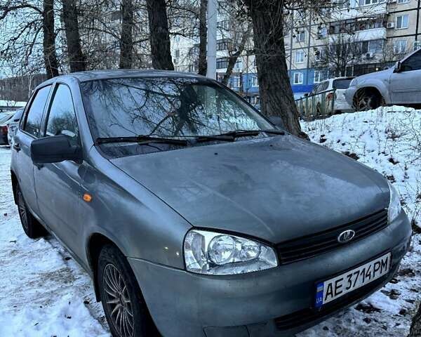 Серый ВАЗ Калина, объемом двигателя 1.6 л и пробегом 98 тыс. км за 2700 $, фото 1 на Automoto.ua