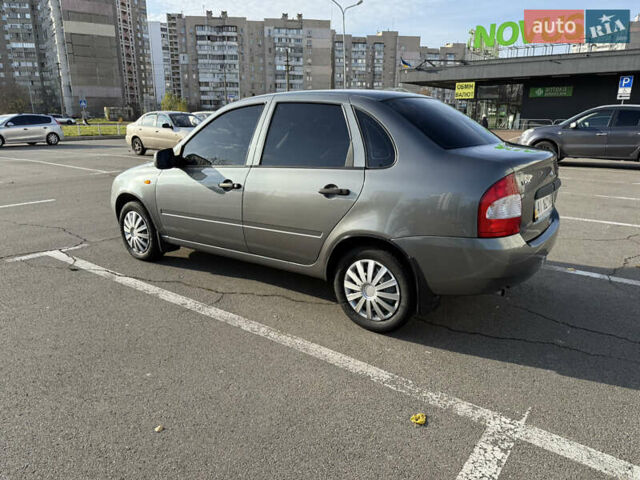 Сірий ВАЗ Калина, об'ємом двигуна 1.39 л та пробігом 34 тис. км за 4350 $, фото 1 на Automoto.ua