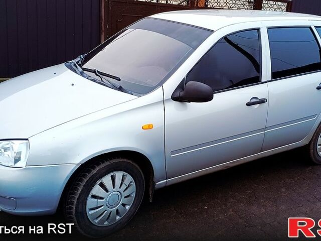 Сірий ВАЗ Kalina, об'ємом двигуна 1.5 л та пробігом 188 тис. км за 2000 $, фото 1 на Automoto.ua