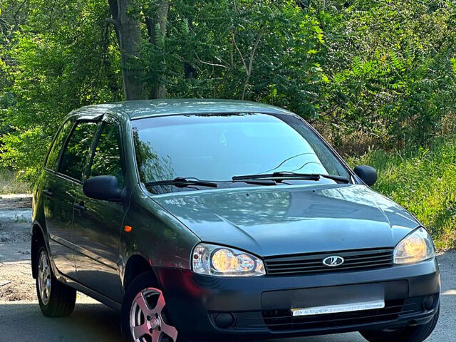 Серый ВАЗ Kalina, объемом двигателя 1.4 л и пробегом 200 тыс. км за 2650 $, фото 1 на Automoto.ua