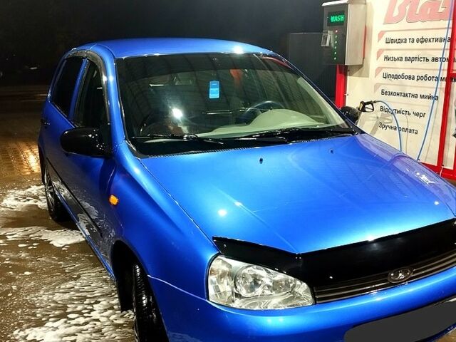 Синий ВАЗ Kalina, объемом двигателя 1.6 л и пробегом 115 тыс. км за 2400 $, фото 1 на Automoto.ua