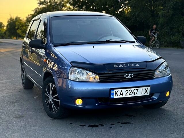 Синий ВАЗ Kalina, объемом двигателя 1.6 л и пробегом 160 тыс. км за 2300 $, фото 1 на Automoto.ua