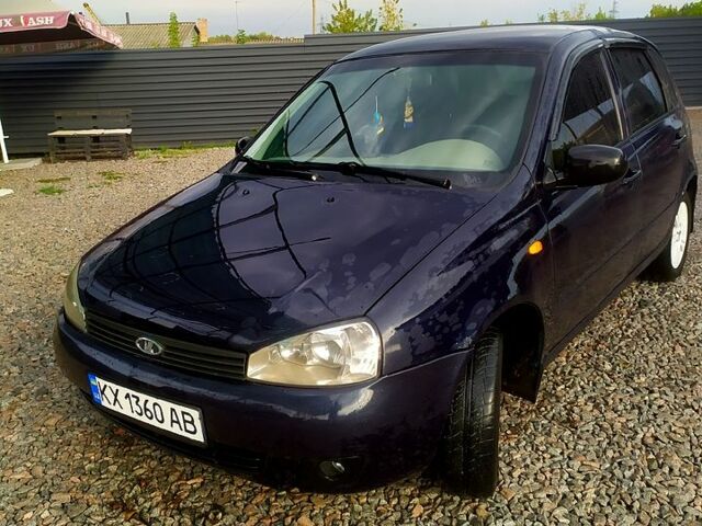 Синій ВАЗ Kalina, об'ємом двигуна 1.6 л та пробігом 228 тис. км за 1600 $, фото 1 на Automoto.ua
