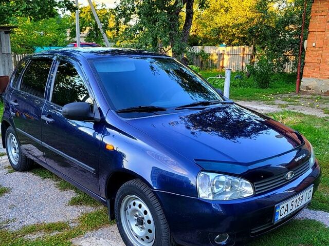 Синий ВАЗ Kalina, объемом двигателя 1.4 л и пробегом 102 тыс. км за 2500 $, фото 1 на Automoto.ua