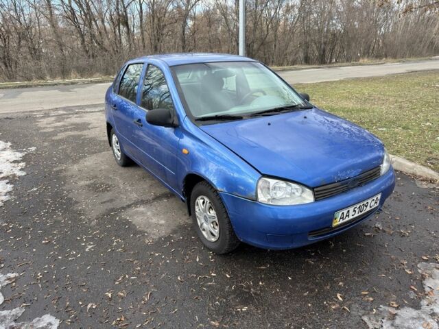 Синий ВАЗ Калина, объемом двигателя 1.6 л и пробегом 220 тыс. км за 1000 $, фото 1 на Automoto.ua