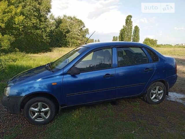 Синий ВАЗ Калина, объемом двигателя 1.6 л и пробегом 200 тыс. км за 1800 $, фото 1 на Automoto.ua