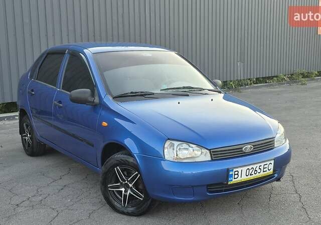 Синий ВАЗ Калина, объемом двигателя 1.6 л и пробегом 153 тыс. км за 2600 $, фото 1 на Automoto.ua