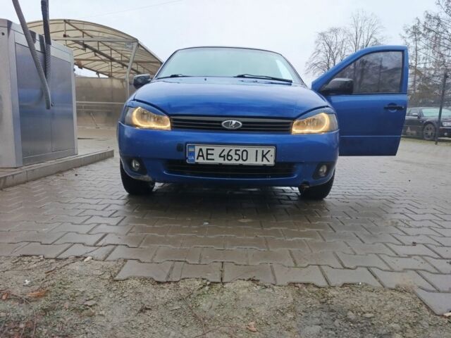 Синий ВАЗ Калина, объемом двигателя 1.6 л и пробегом 130 тыс. км за 2011 $, фото 1 на Automoto.ua