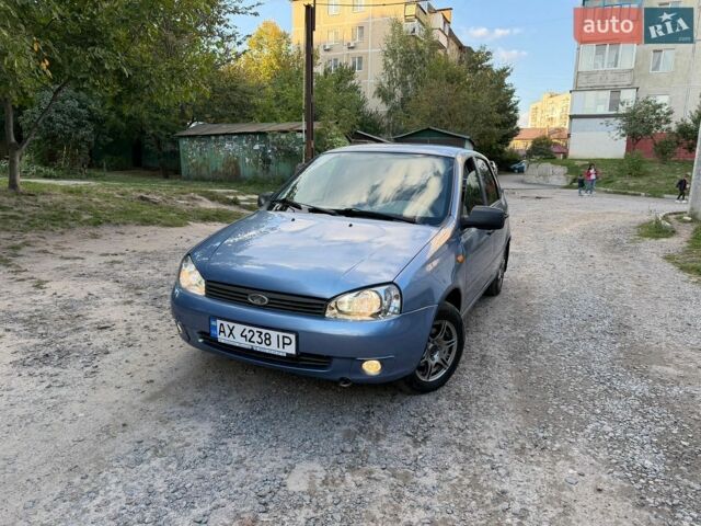 Синій ВАЗ Калина, об'ємом двигуна 1.6 л та пробігом 86 тис. км за 2100 $, фото 1 на Automoto.ua