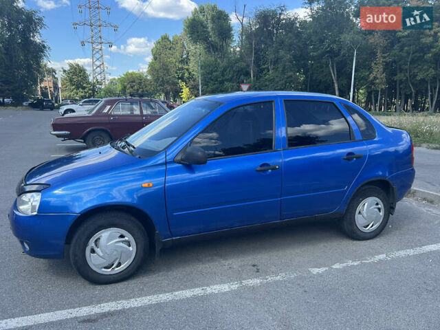 Синій ВАЗ Калина, об'ємом двигуна 1.6 л та пробігом 170 тис. км за 2200 $, фото 1 на Automoto.ua