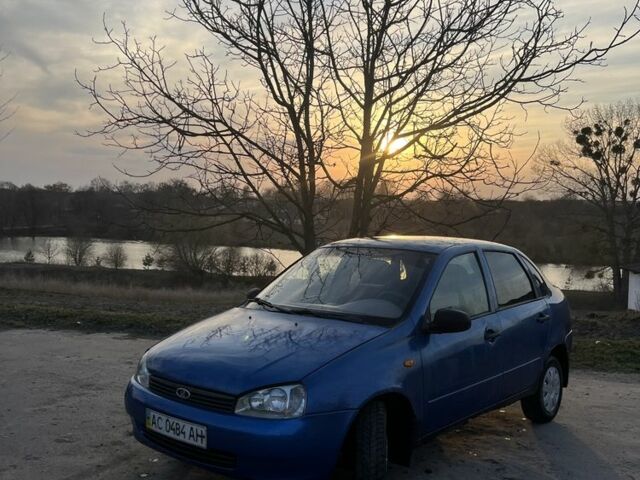 Синий ВАЗ Калина, объемом двигателя 1.5 л и пробегом 200 тыс. км за 700 $, фото 1 на Automoto.ua