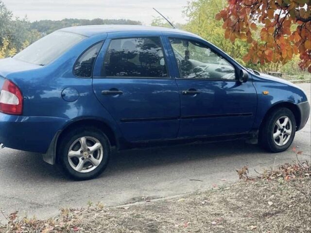 Синий ВАЗ Калина, объемом двигателя 1.6 л и пробегом 197 тыс. км за 1500 $, фото 1 на Automoto.ua