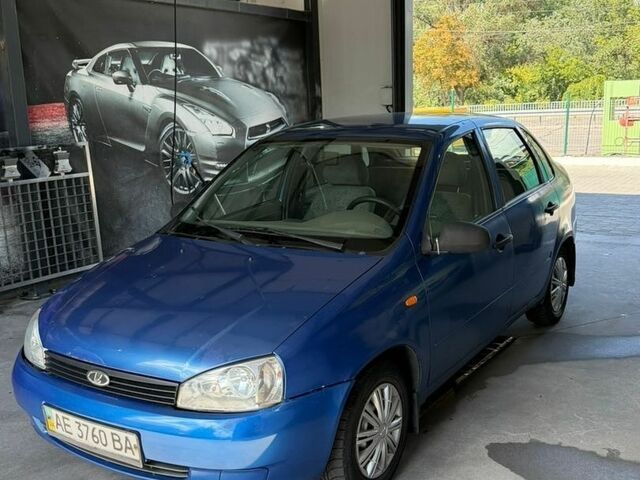 Синий ВАЗ Калина, объемом двигателя 1.6 л и пробегом 320 тыс. км за 1500 $, фото 1 на Automoto.ua