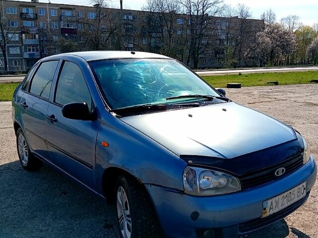 Синий ВАЗ Kalina, объемом двигателя 1.6 л и пробегом 320 тыс. км за 1000 $, фото 1 на Automoto.ua