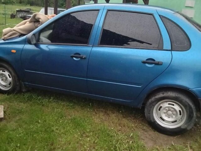 Синій ВАЗ Калина, об'ємом двигуна 1.6 л та пробігом 65 тис. км за 2500 $, фото 1 на Automoto.ua