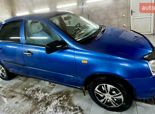 Синій ВАЗ Калина, об'ємом двигуна 1.6 л та пробігом 183 тис. км за 1699 $, фото 1 на Automoto.ua