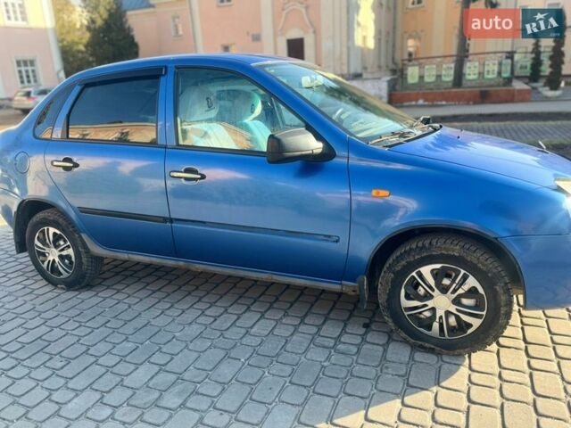 Синий ВАЗ Калина, объемом двигателя 1.6 л и пробегом 183 тыс. км за 1600 $, фото 1 на Automoto.ua