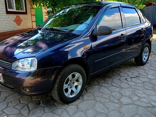 Синій ВАЗ Kalina, об'ємом двигуна 1.6 л та пробігом 200 тис. км за 1750 $, фото 1 на Automoto.ua