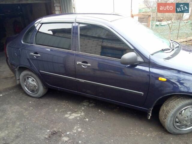 Синий ВАЗ Калина, объемом двигателя 1.6 л и пробегом 130 тыс. км за 2700 $, фото 1 на Automoto.ua