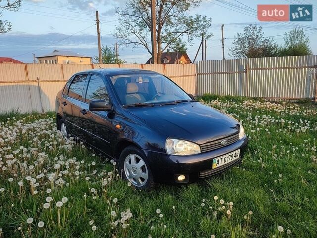 Синий ВАЗ Калина, объемом двигателя 1.6 л и пробегом 125 тыс. км за 1350 $, фото 1 на Automoto.ua