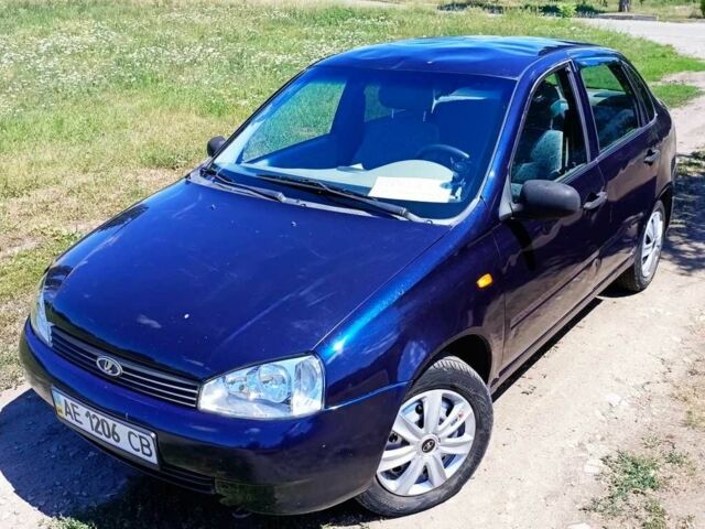 Синий ВАЗ Калина, объемом двигателя 1.6 л и пробегом 100 тыс. км за 1800 $, фото 1 на Automoto.ua