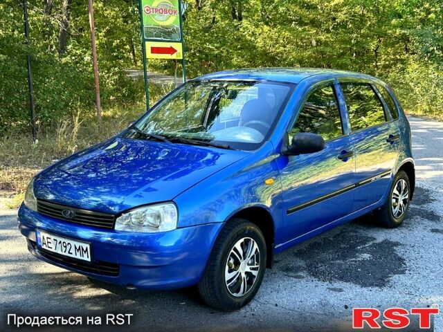 Синий ВАЗ Kalina, объемом двигателя 1.6 л и пробегом 160 тыс. км за 2100 $, фото 1 на Automoto.ua