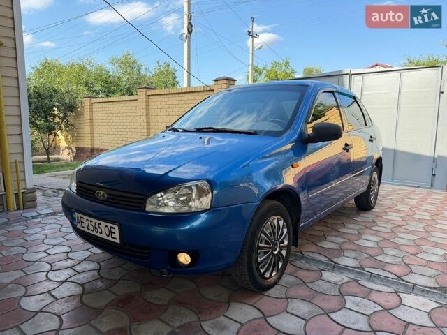 Синій ВАЗ Калина, об'ємом двигуна 1.6 л та пробігом 174 тис. км за 1999 $, фото 1 на Automoto.ua