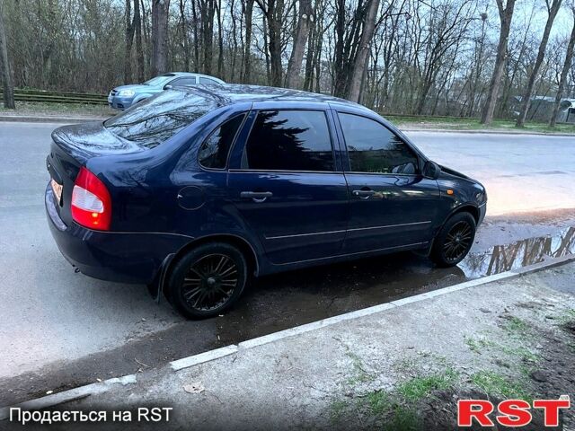 Синий ВАЗ Kalina, объемом двигателя 1.6 л и пробегом 200 тыс. км за 2000 $, фото 1 на Automoto.ua