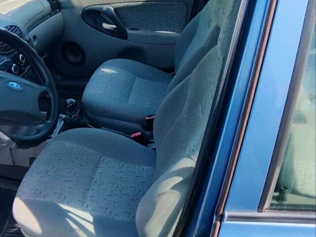Синій ВАЗ Калина, об'ємом двигуна 1.6 л та пробігом 162 тис. км за 1672 $, фото 1 на Automoto.ua