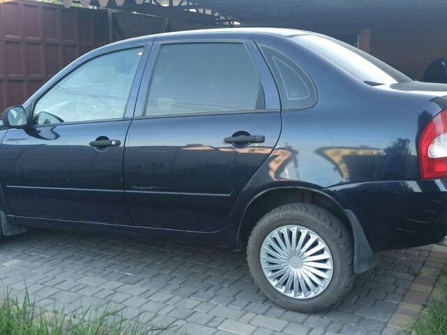 Синий ВАЗ Калина, объемом двигателя 1.6 л и пробегом 129 тыс. км за 2050 $, фото 1 на Automoto.ua